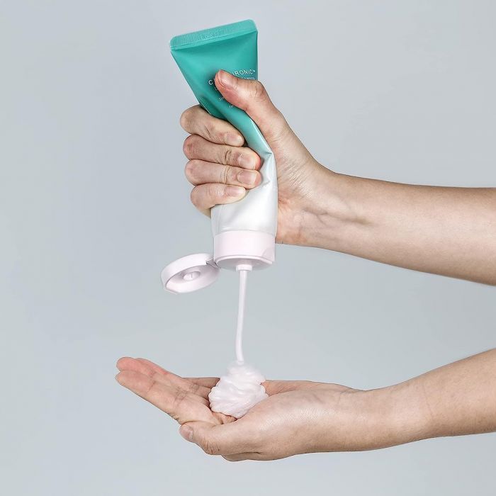 Пенка для умывания Mizon Cicaluronic Low Ph Cleanser