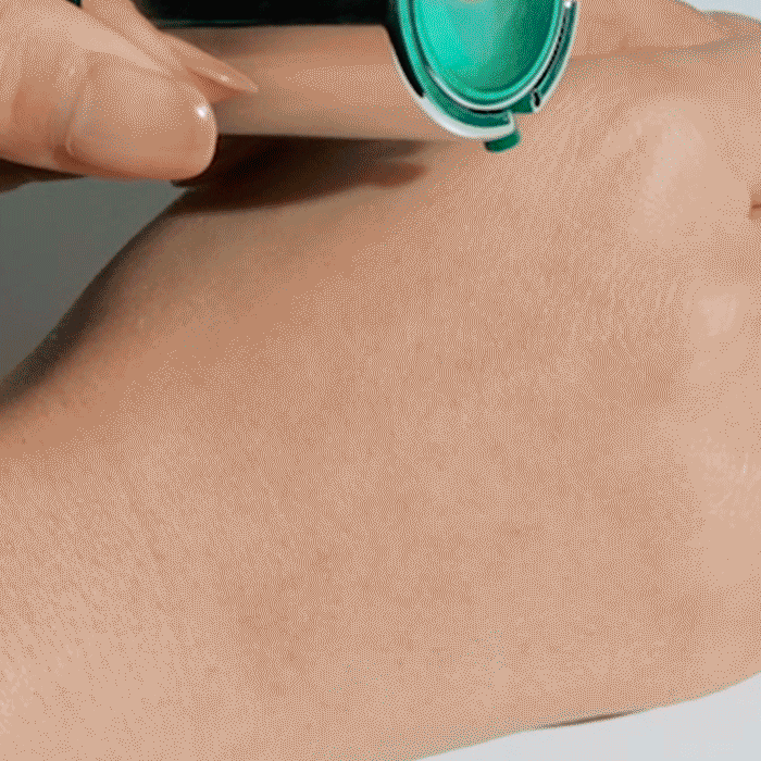 Мягкая пилинг-сыворотка со спикулами и центеллой MEDIPEEL Phyto Cica-Nol B5 3000 Shot Serum