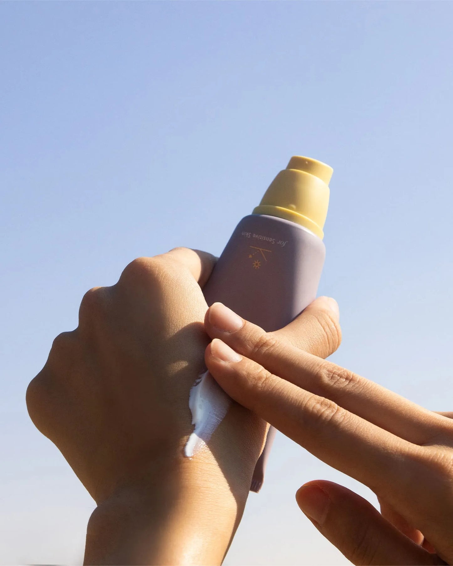 Солнцезащитный крем Haruharu Wonder Black Rice Pure Mineral Relief Daily Sunscreen SPF50+/PA++++