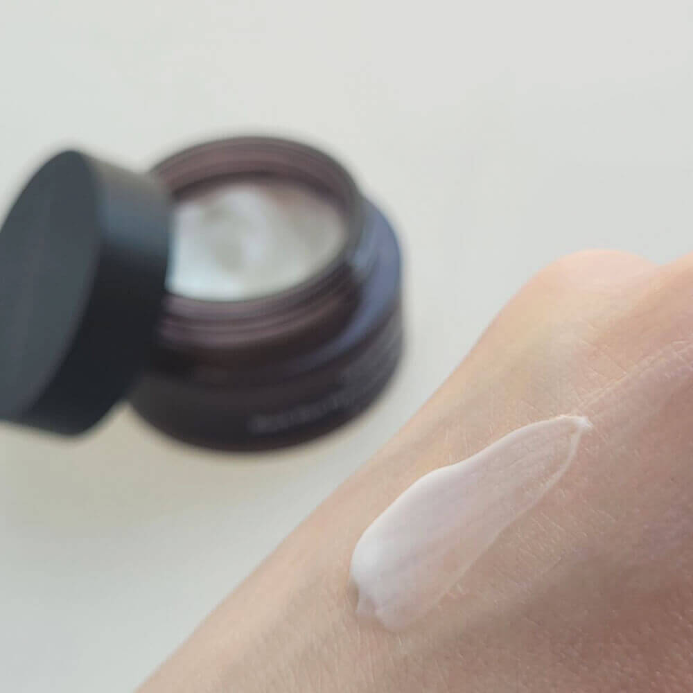 Крем с чёрным рисом для чувствительной кожи Haruharu Wonder Black Rice Hyaluronic Cream Unscented
