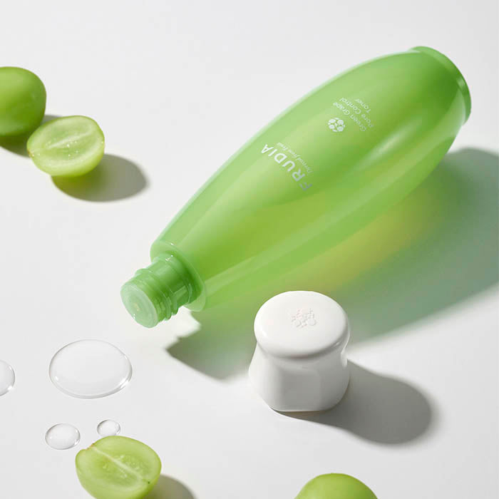 Себорегулирующий тоник для сужения пор Frudia Green Grape Pore Control Toner